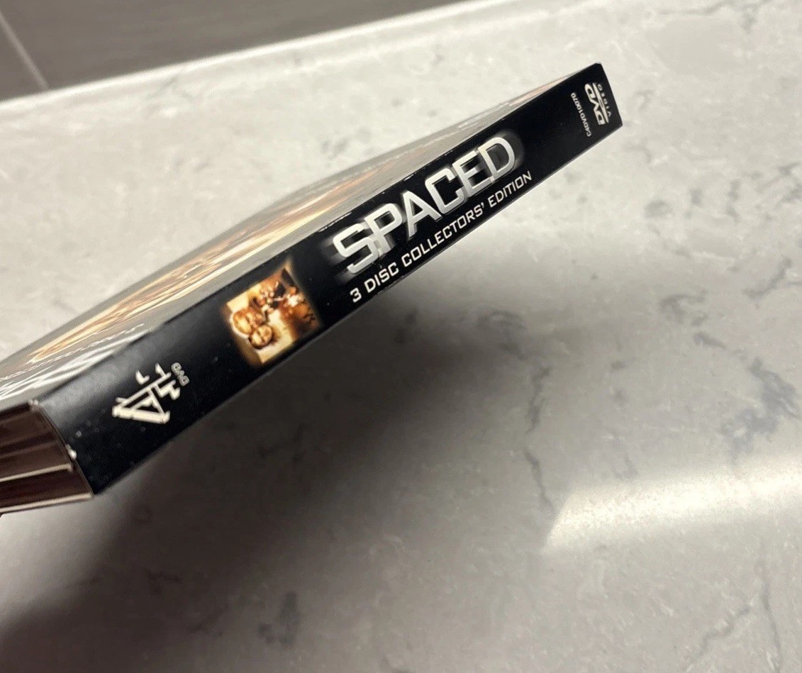 Spaced: Series 1 & 2: Collector’s Edition Region 2 PAL DVD w/ Dust Cover