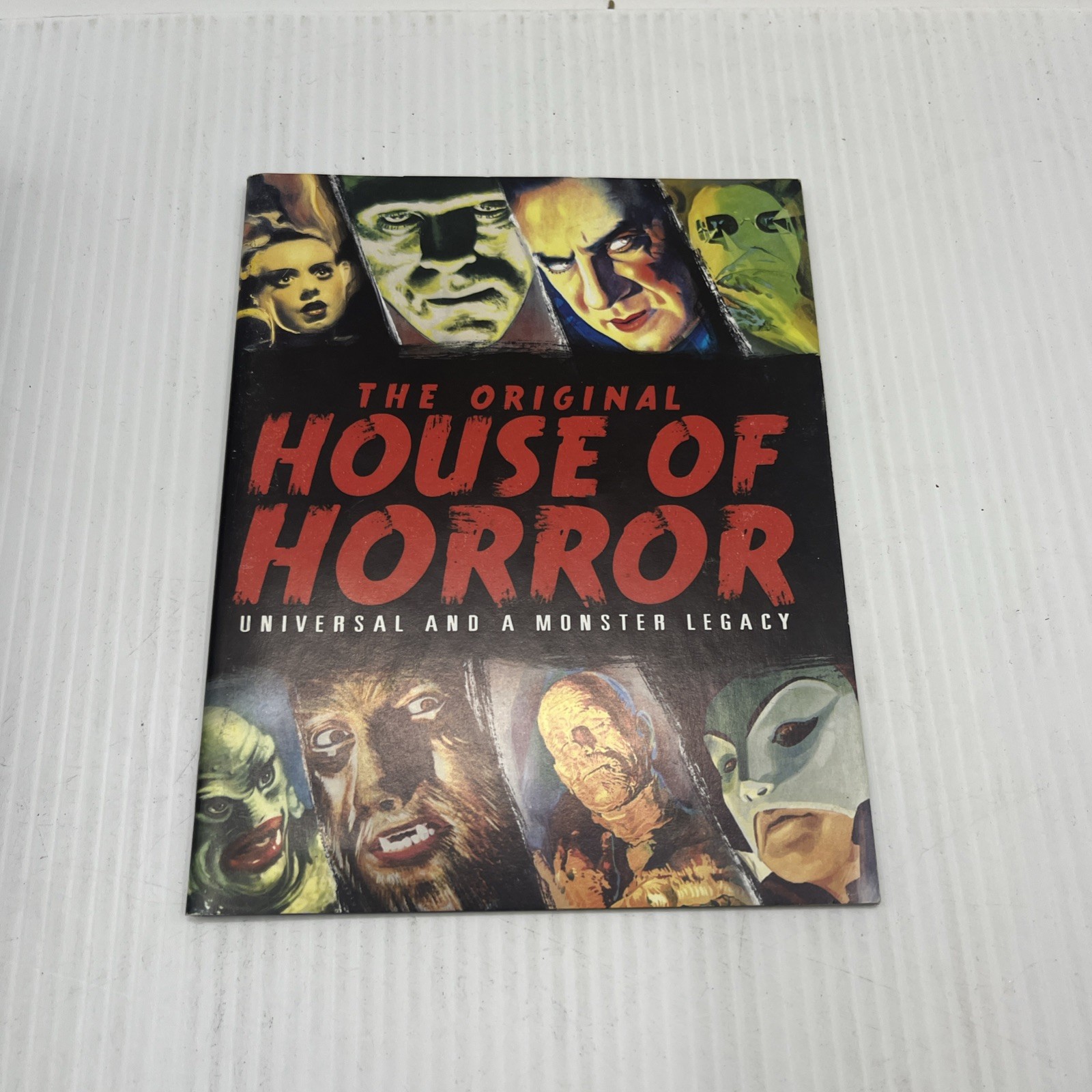 Universal Monsters BLU-RAY 8 Classics Disc Box Set Essential Collection. {107}.