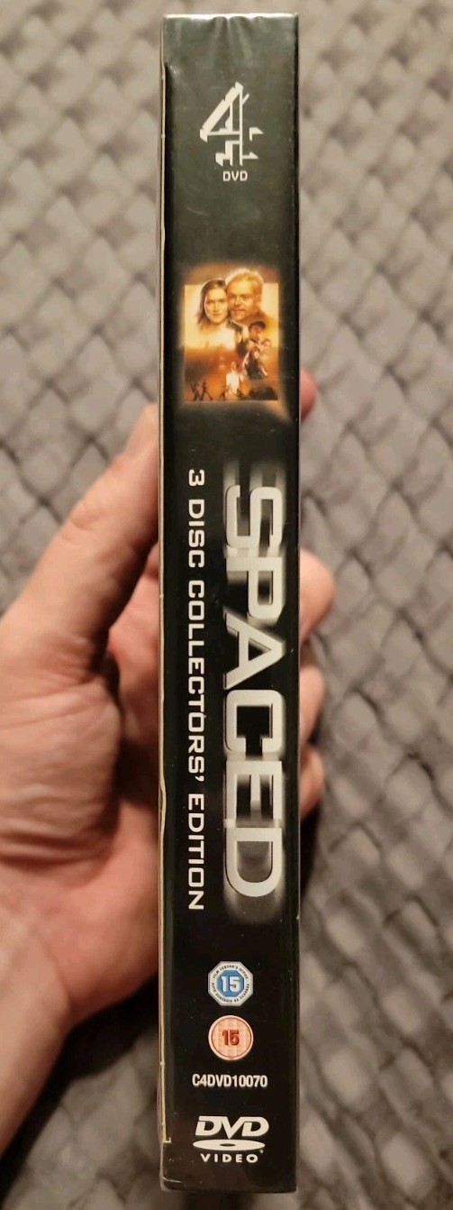 NEW Spaced: Series 1 & 2 (DVD Collector’s Edition Region 2 PAL) Simon Pegg