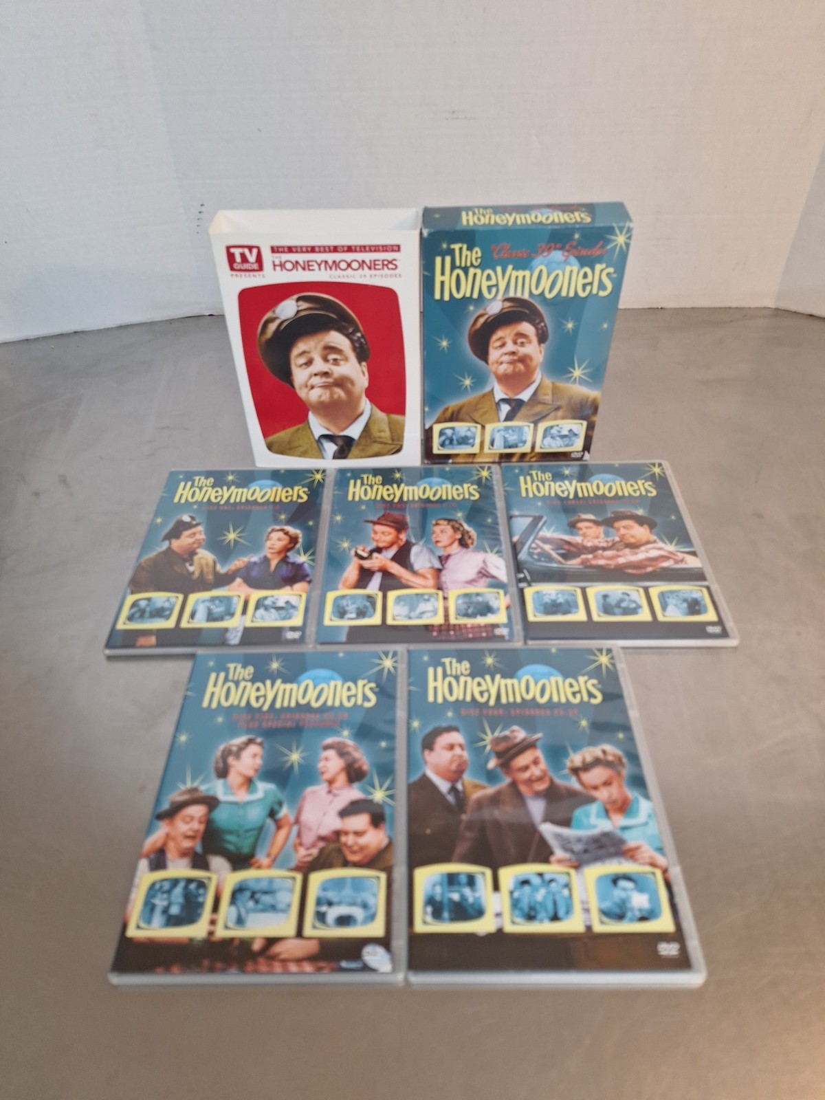 The Honeymooners: “Classic 39” Episodes [5 Disc Boxed Set] – Classic Television