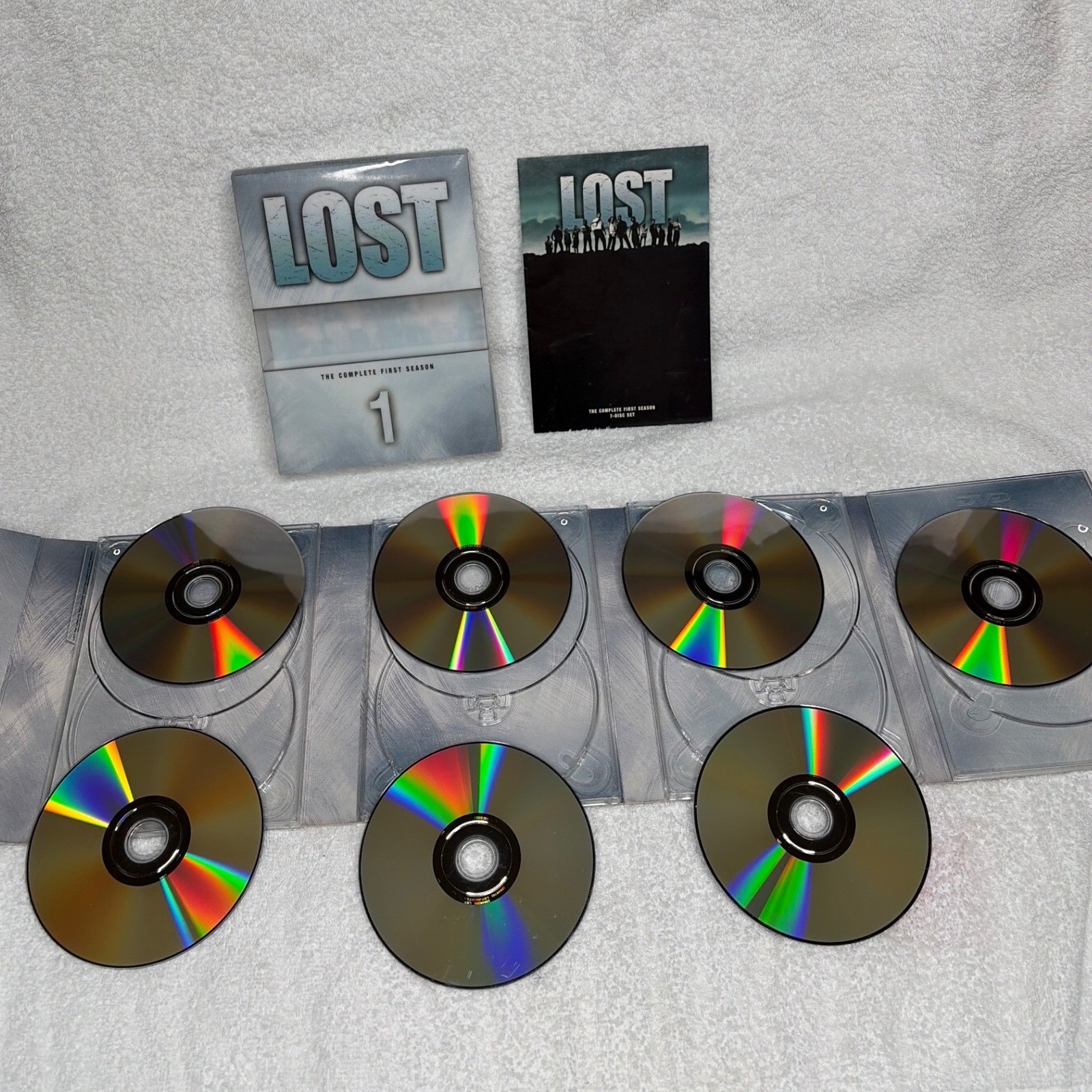 Lost The Complete First Season 1 DVD 7-Disc Box Set 2005 Buena Vista TV-14 NTSC