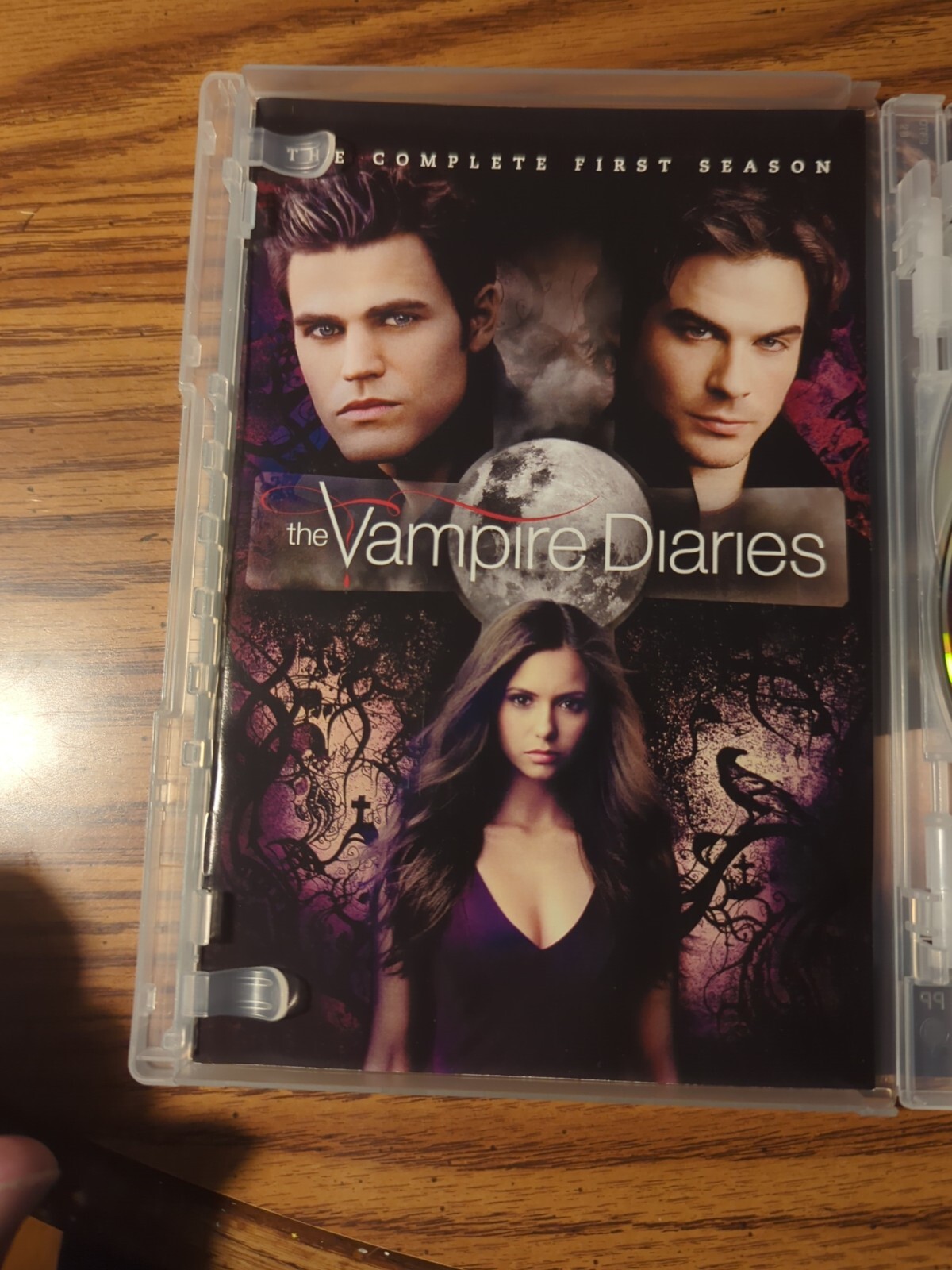 The Vampire Diaries: Complete First Season 1 2009, DVD 5-disc set W Slipcover