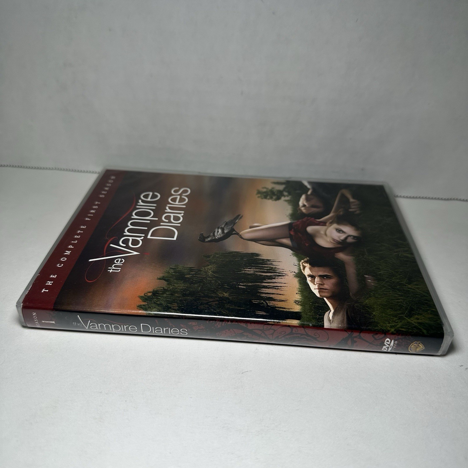 The Vampire Diaries: the Complete First Season DVD 5 Disc Set – READ-