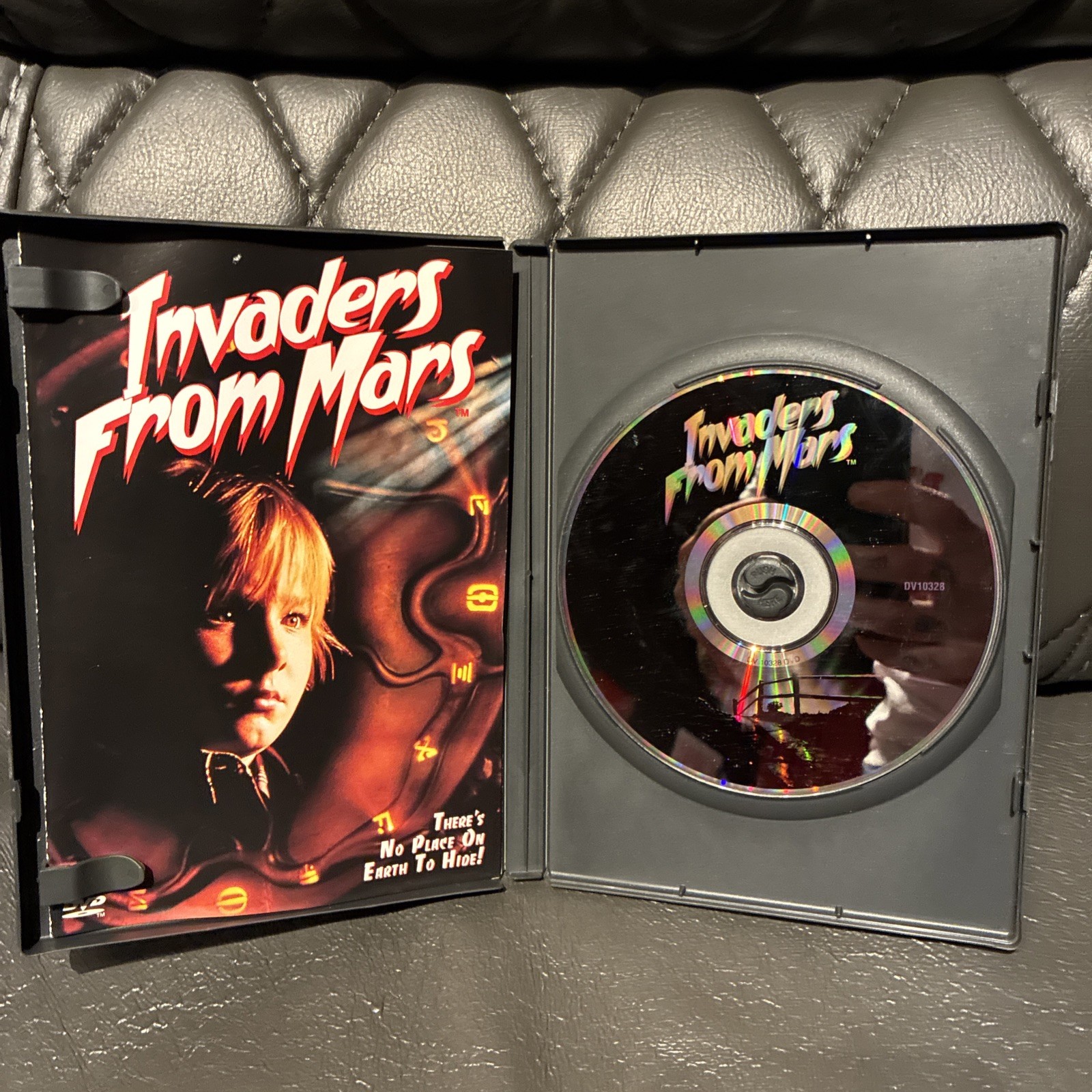 Invaders From Mars DVD Anchor Bay Tobe Hooper Karen Black 1998 Film Insert