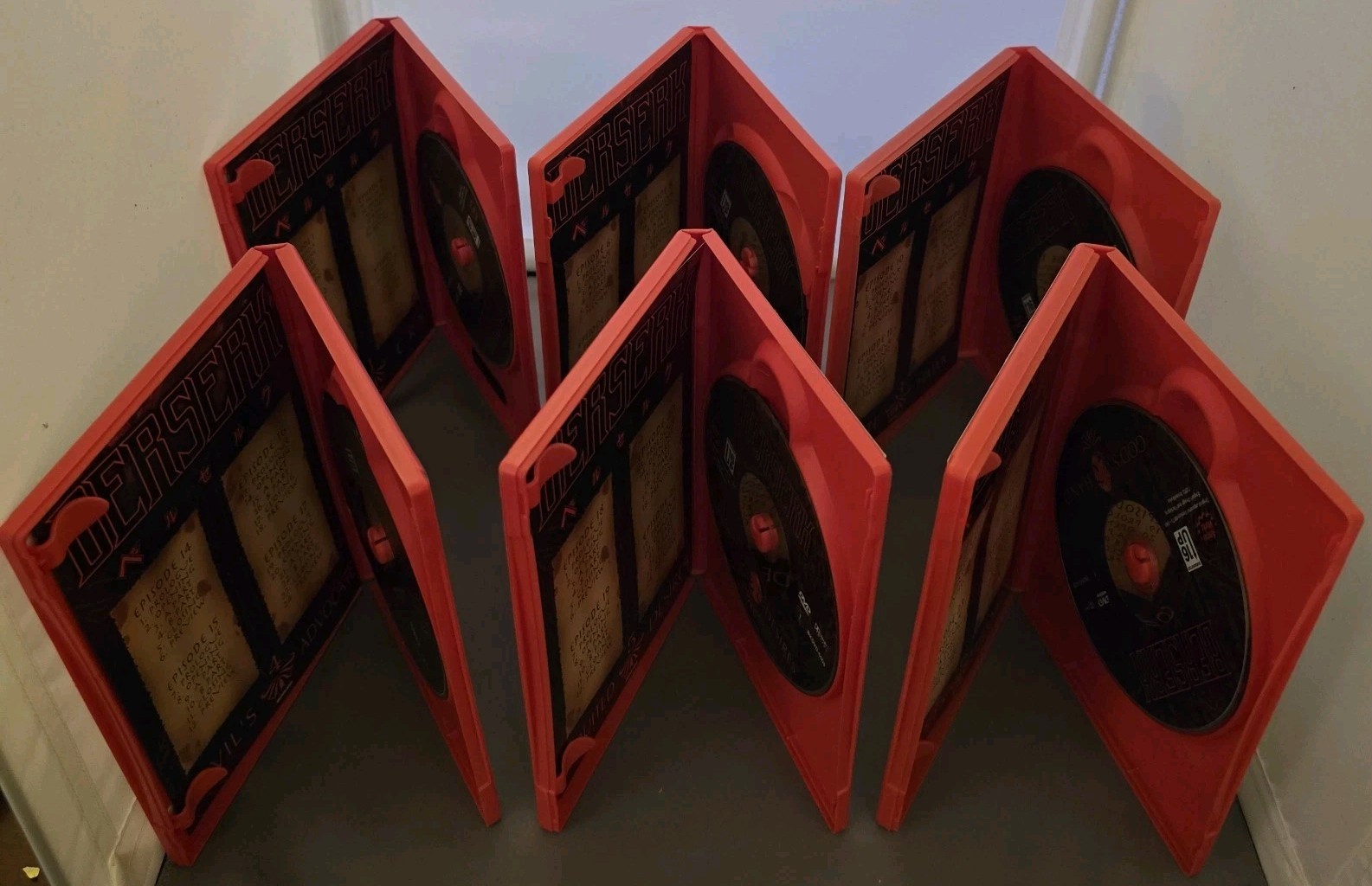 BERSERK Box of War Complete Series 2002 DVD Set Vol 1-6 AnimeWorks English, Red