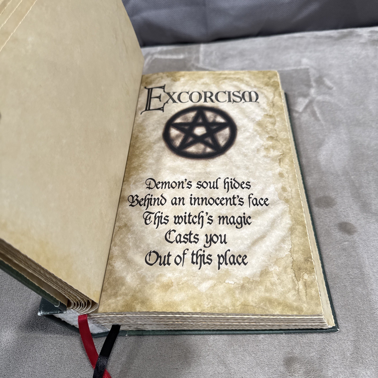 Charmed The Complete Series DVD Box Set Book Of Shadows 2008 W/bonus DVD
