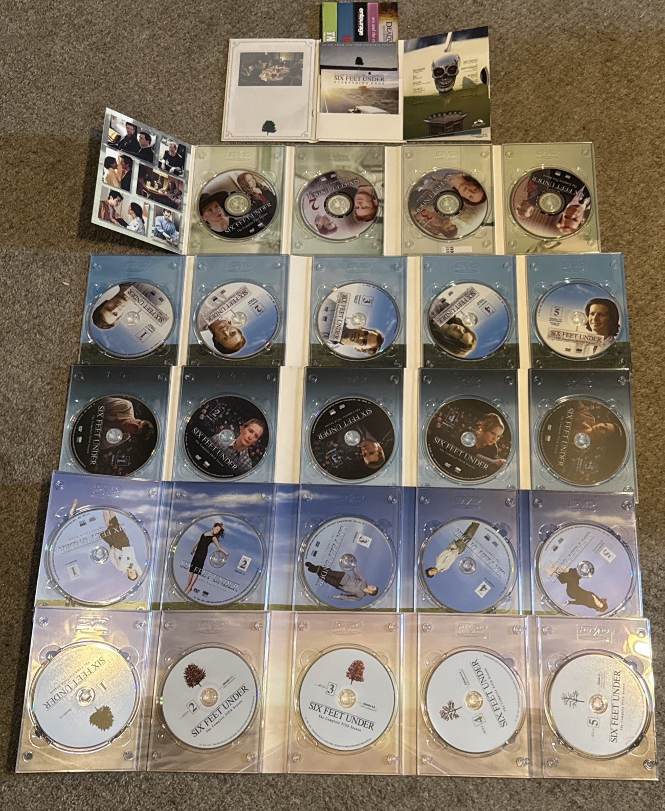 Six Feet Under: Complete Series 2001-2005 Grass Graveyard Box Set DVD