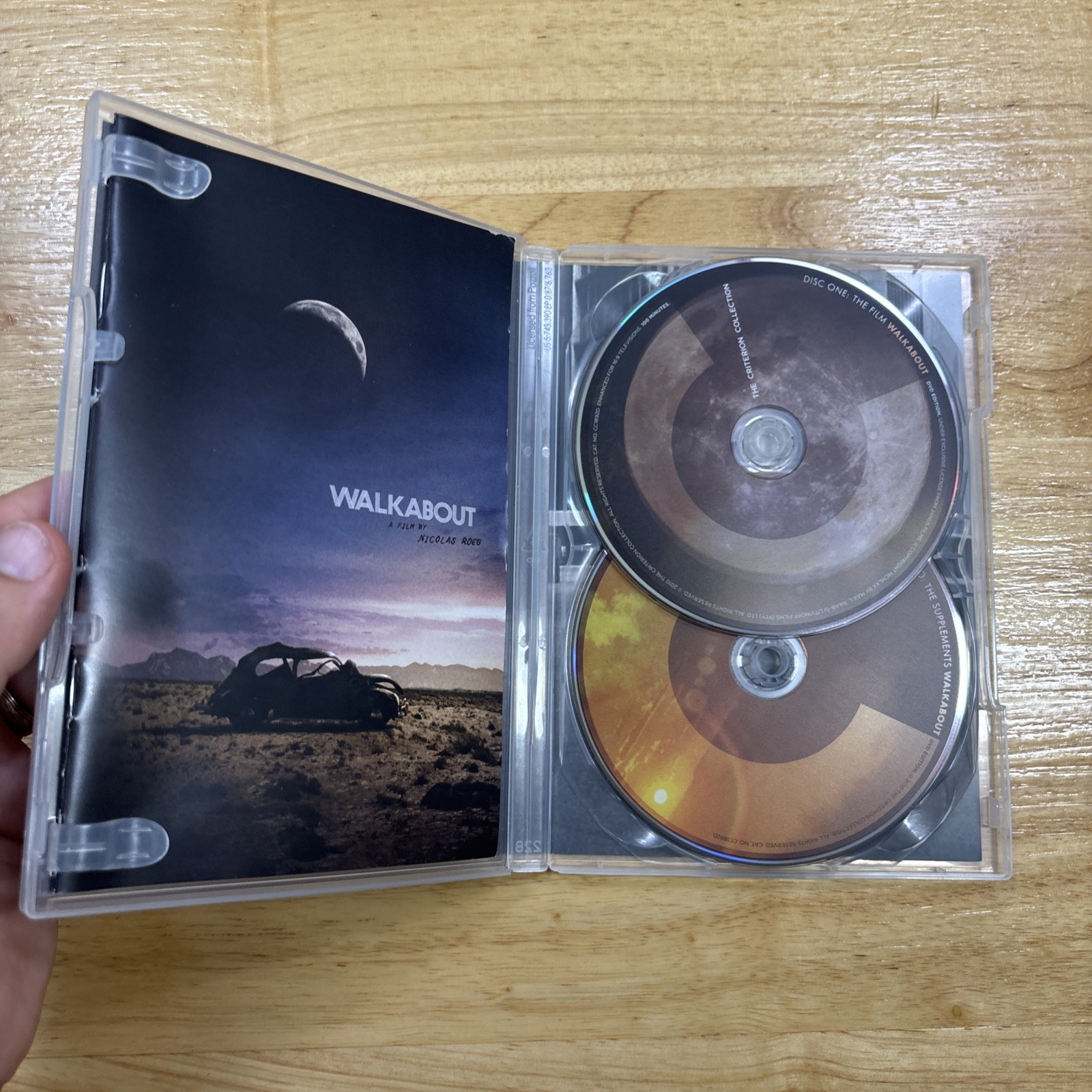 Walkabout – 1971 – Criterion Collection (DVD, 2010, 2 Disc, Region 1)
