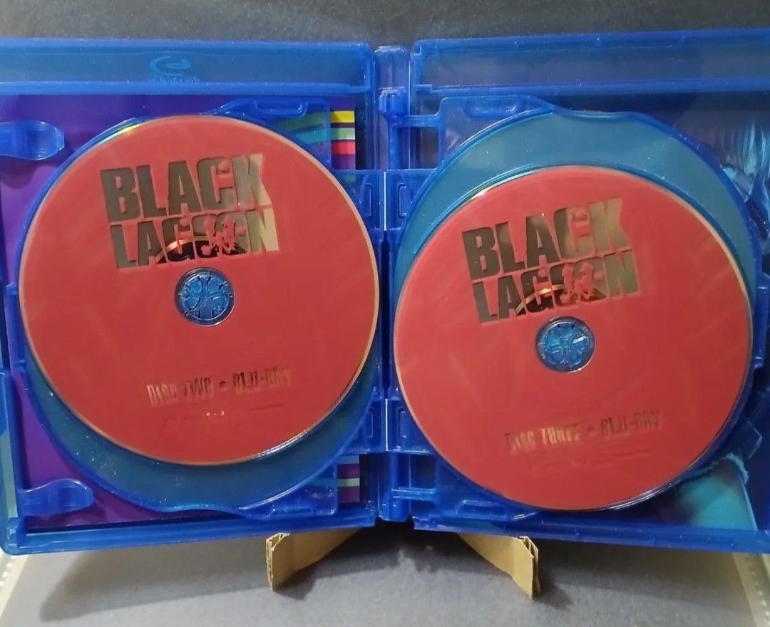 BLACK LAGOON THE COMPLETE COLLECTION Blu-ray BOX North American Edition + Acryli