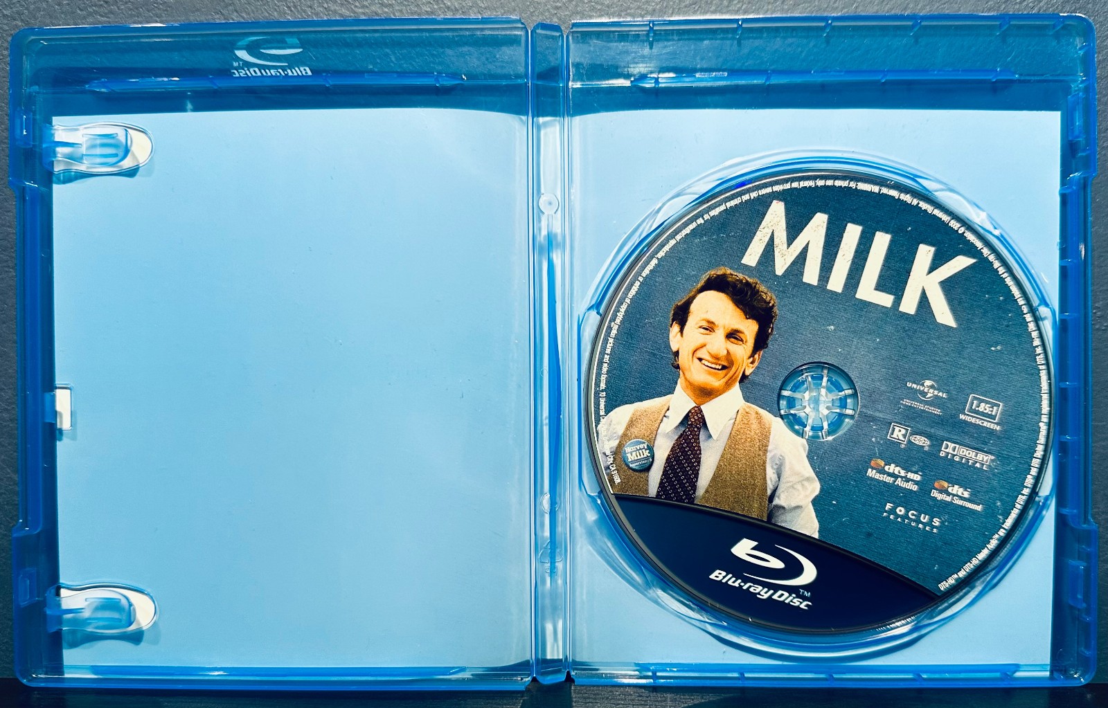 Milk (2009) Universal Region-free Blu-ray Gus Van Sant Sean Penn Harvey Milk