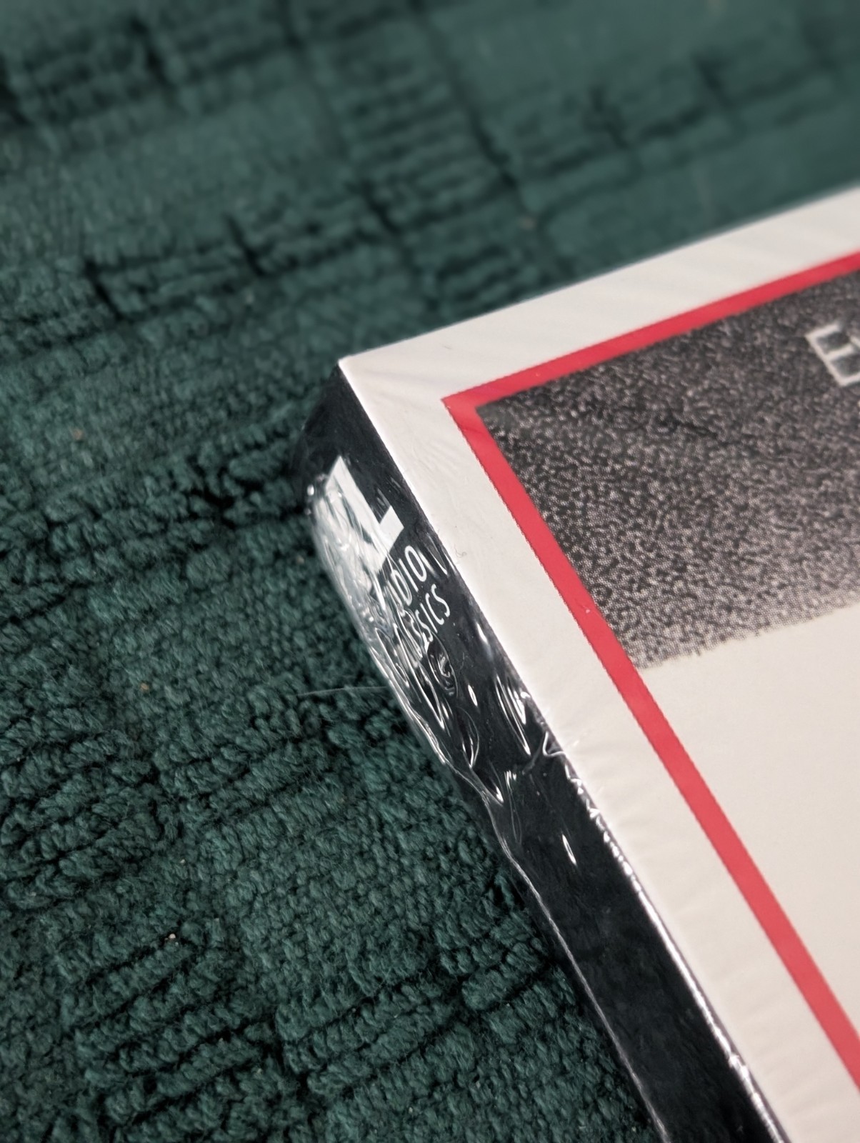 The Visitors 1972 Blu-ray Kino Lorber, Elia Kazan,W/Slipcover/Factory Plastic