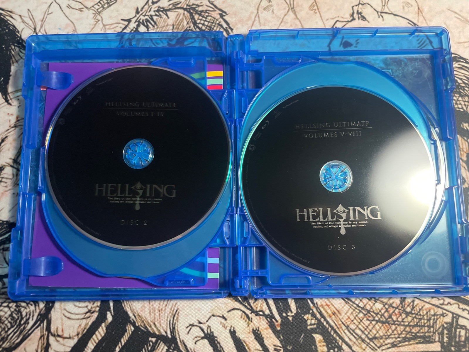 Hellsing Ultimate: Complete Collection 1-10-Complete Series (Blu-ray) Read Desc
