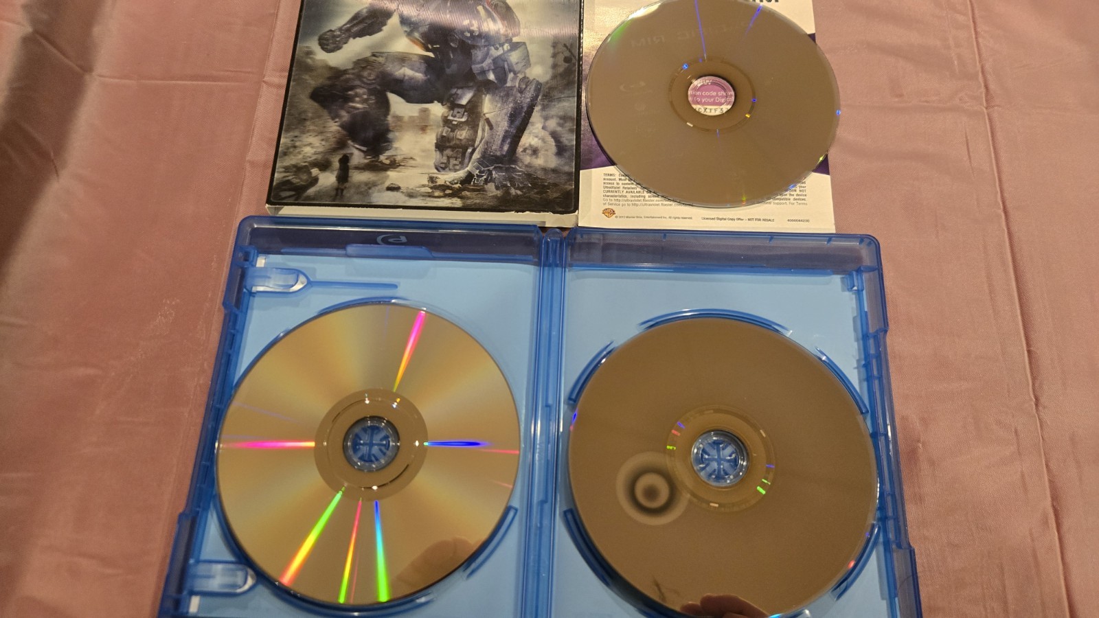 Pacific Rim (Blu-ray, DVD, 2013)