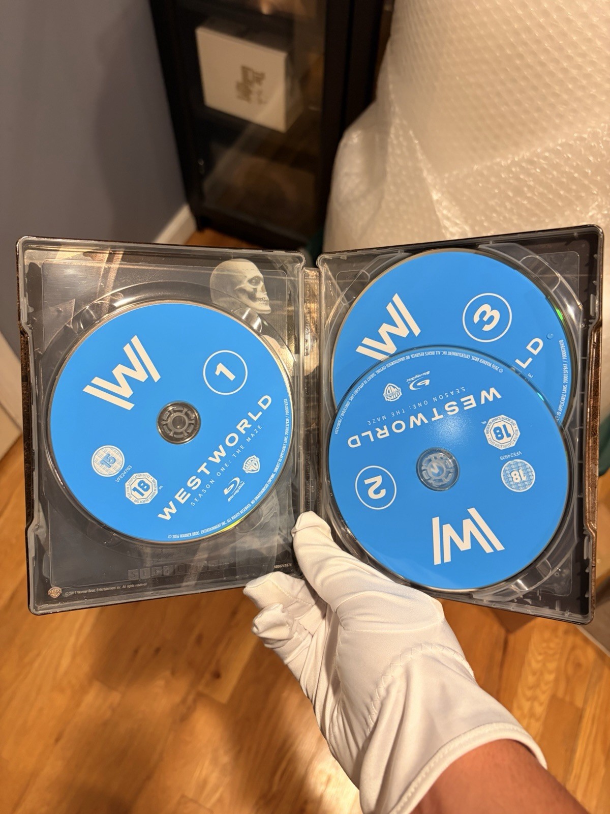 Westworld Season 1 “The Maze” HMV UK Blu-Ray Steelbook