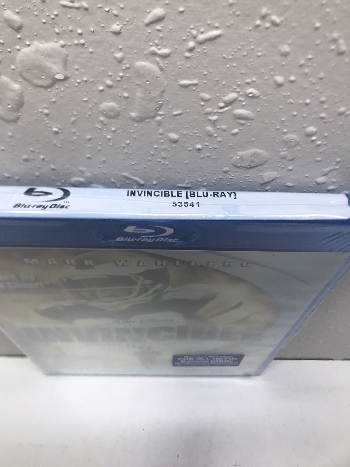 Invincible (Disney Blu-ray, 2006) Mark Wahlberg, Elizabeth Banks – New, Sealed!