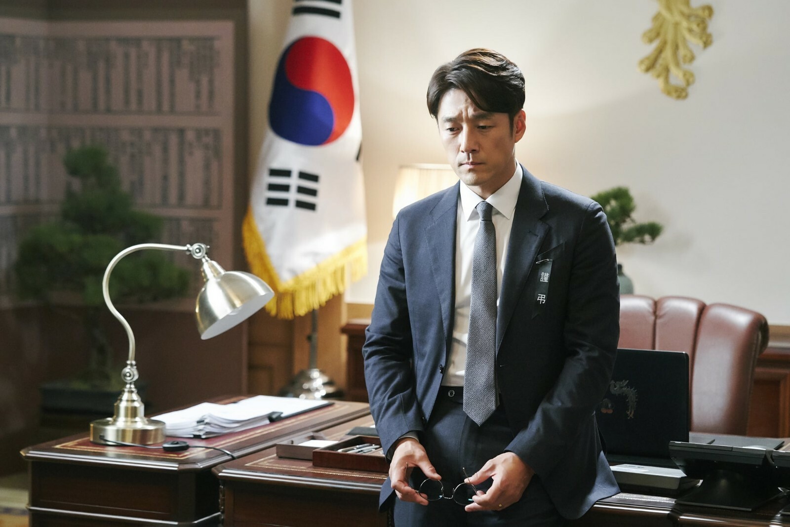 KOREAN DRAMA~Designated Survivor:60 Days(1-16End)English subtitle&All region