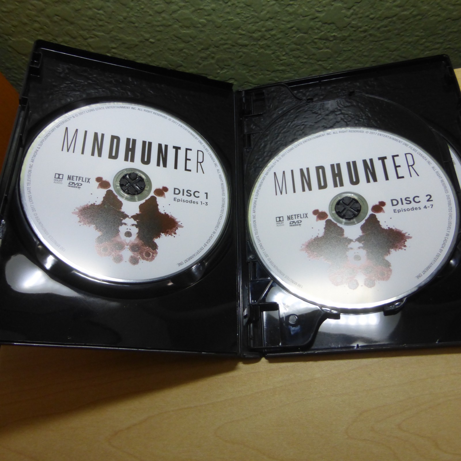 Mindhunter The Complete First Season DVD Set 3 Discs David Fincher