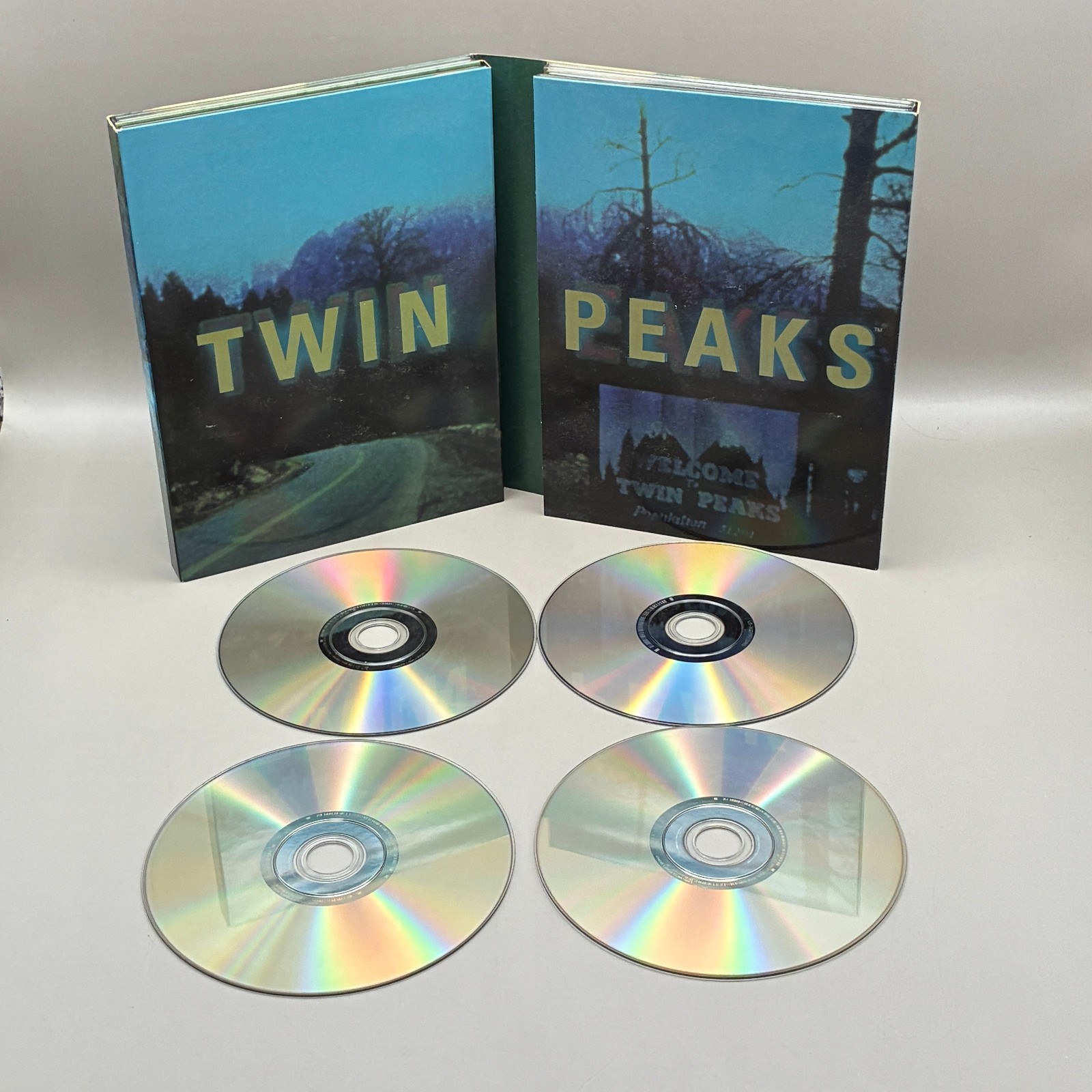 Twin Peaks Season 1 Special Edition + Season 2 DVD Box Sets Region 2 UK Import