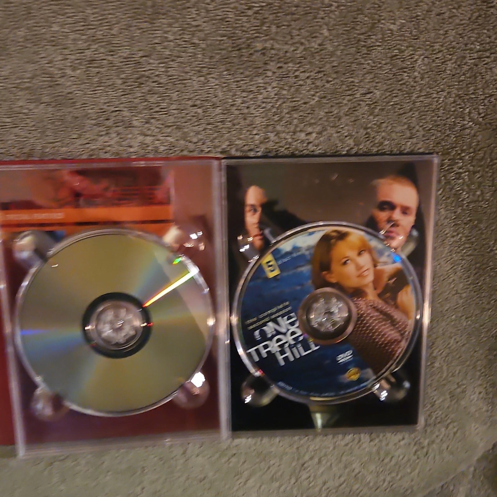 Warner One Tree Hill Complete Second Season DVD 6-Disc Box Set Deleted Scenes