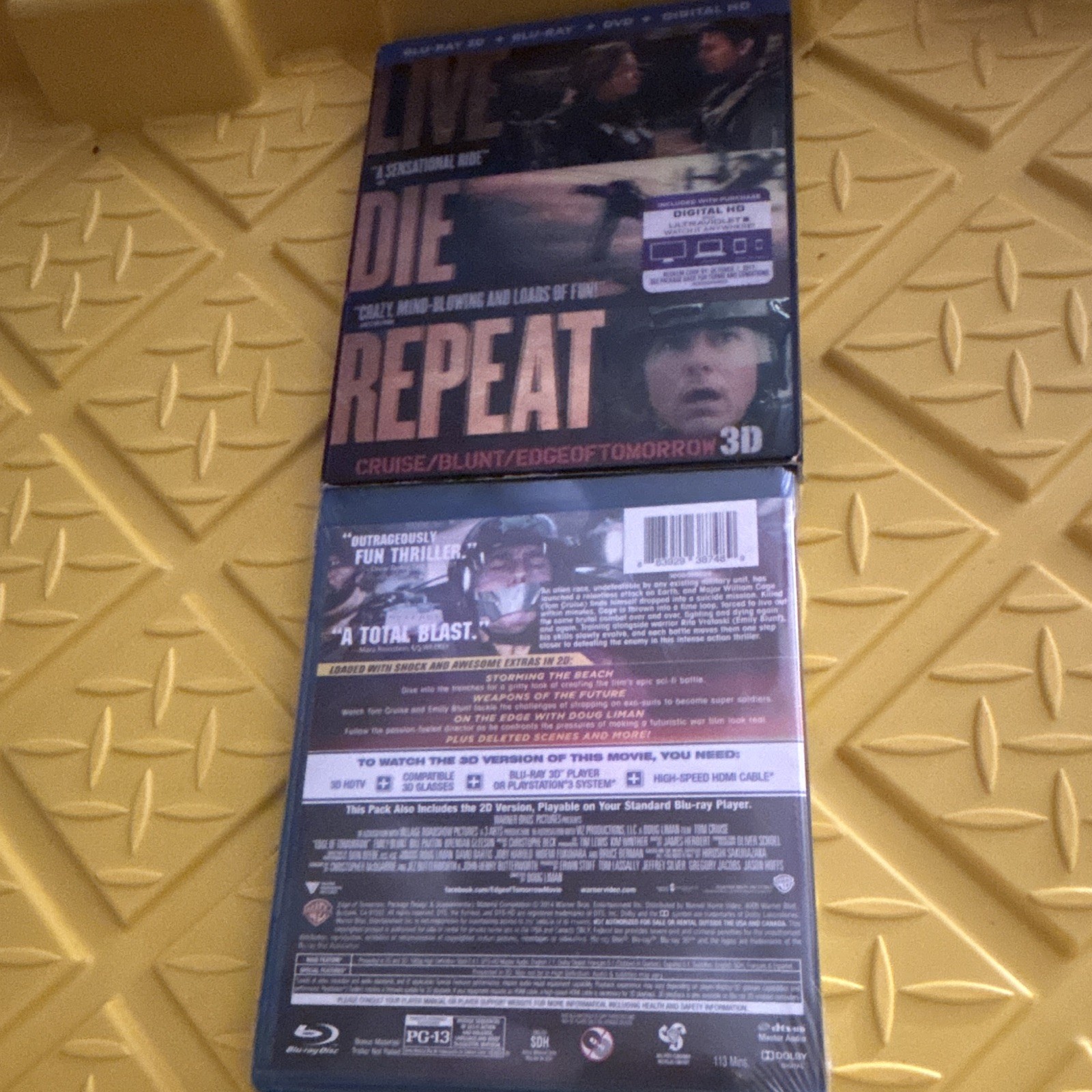 Warner Bros Live Die Repeat: Edge of Tomorrow Blu-ray 3D + DVD PG-13 113 min