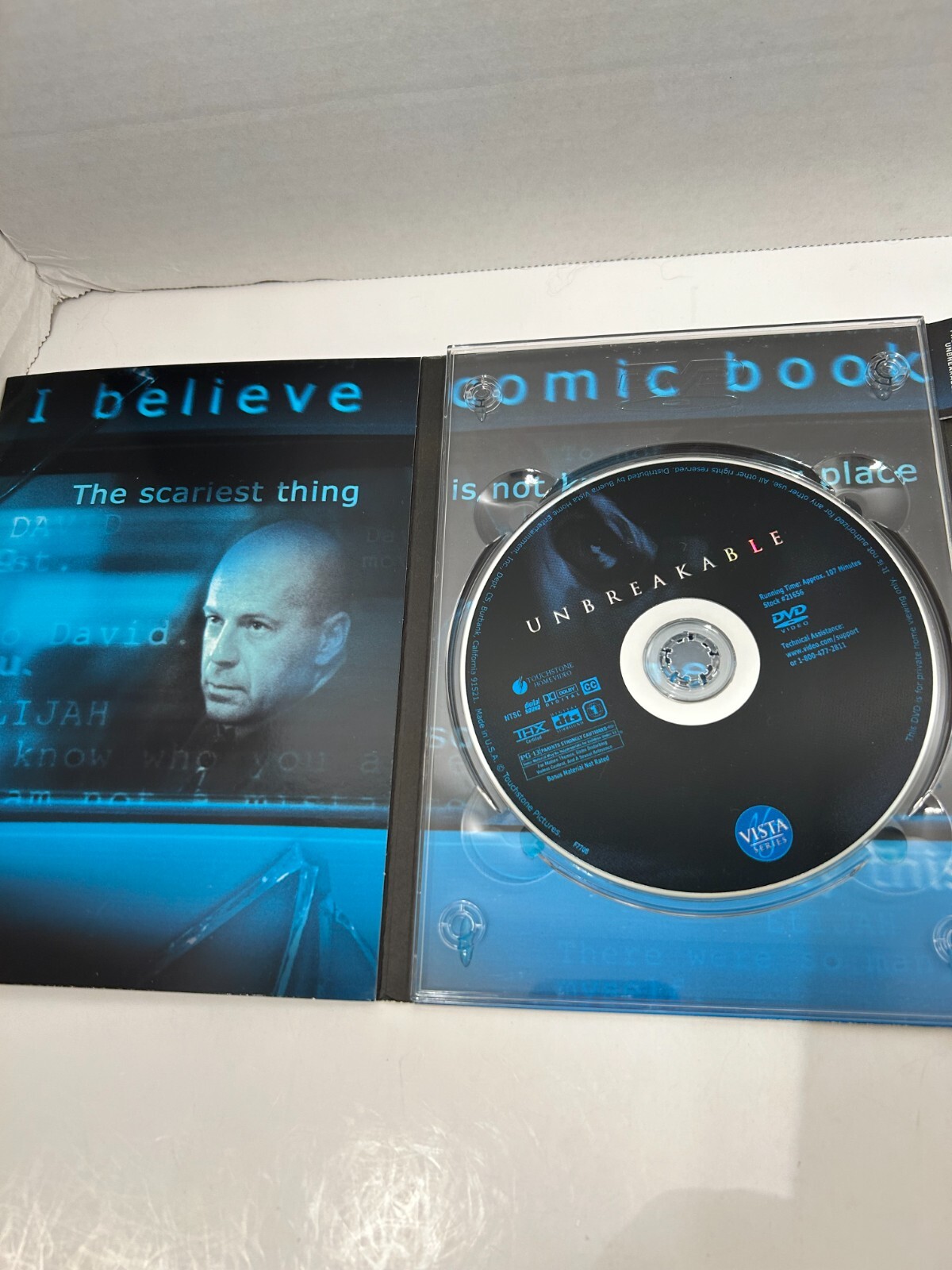 2 Disc Set UNBREAKABLE from M. Night Shyamalan Bruce Willis & Samuel L. Jackson