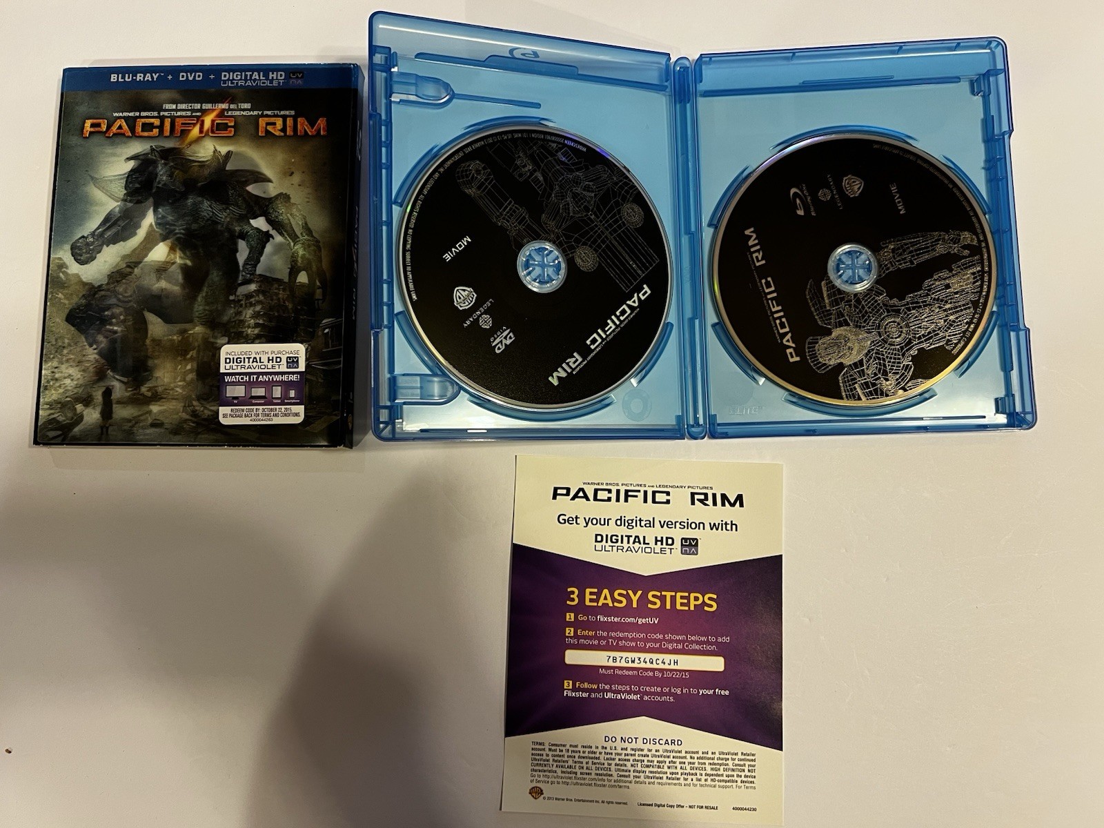Pacific Rim (2-Blu-ray & 1-DVD) With Lenticular Slipcase-Kaiju Action-Like New