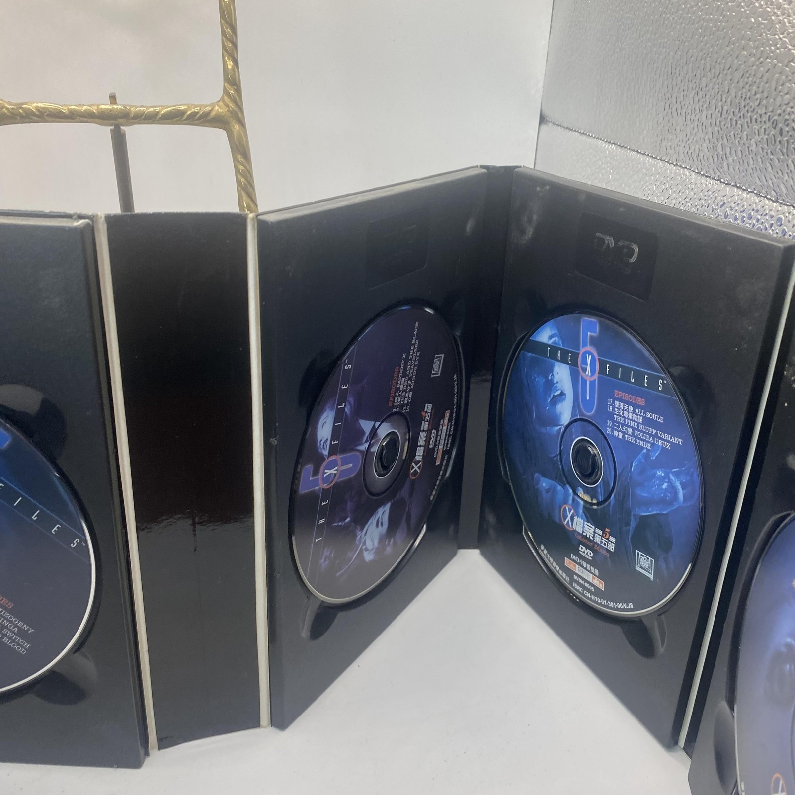 The X-Files Complete Fifth Season DVD Collector’s Edition Fox Sci-Fi TV Series