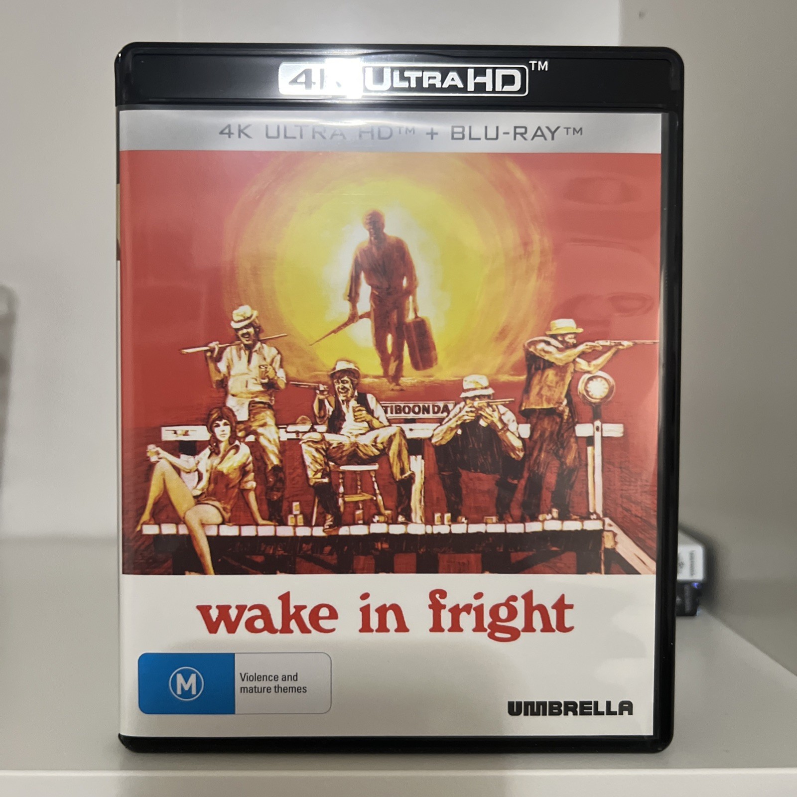 WAKE IN FRIGHT w/Limited Edition Slipcover (1971) (4K UHD/Blu-Ray) UMBRELLA