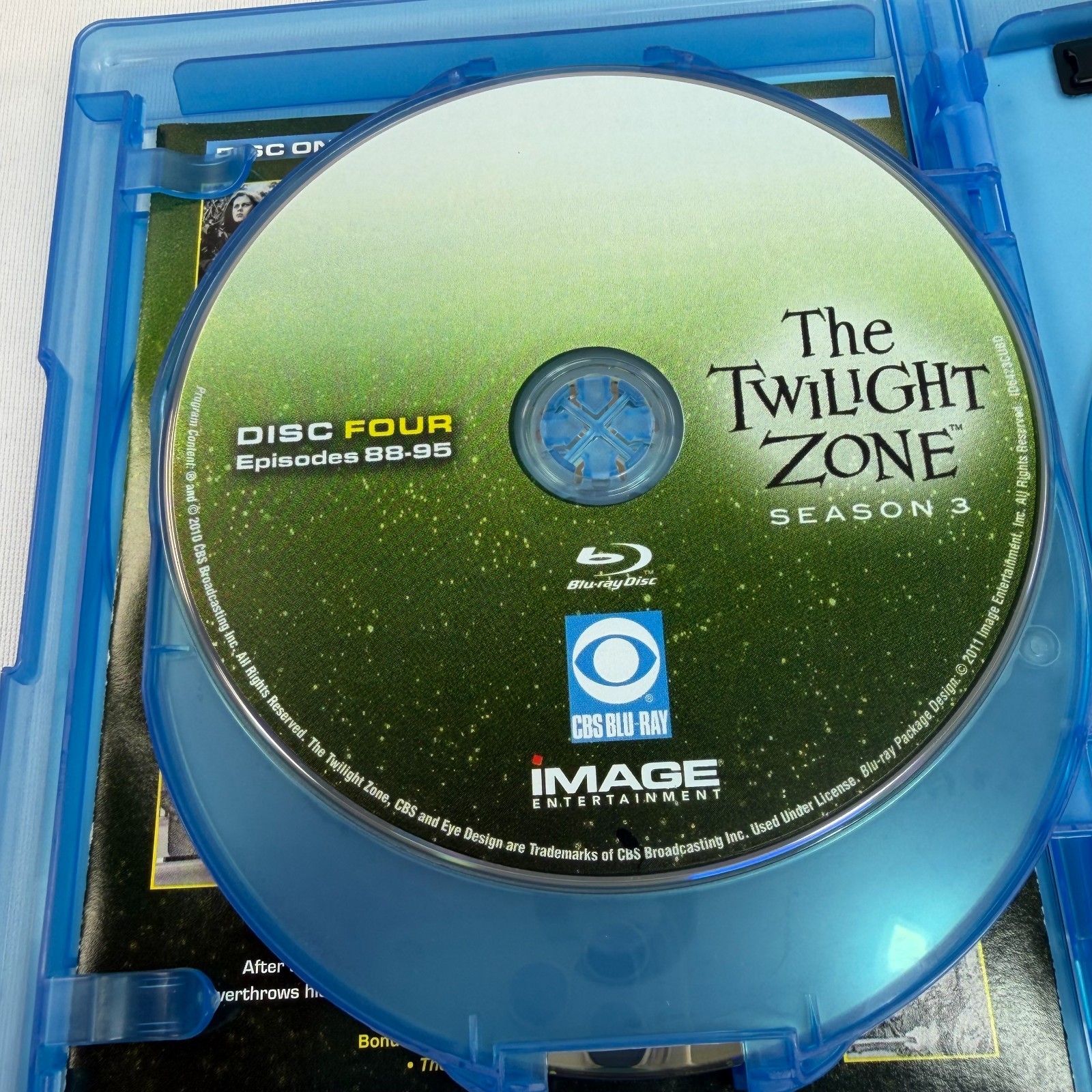 The Twilight Zone Season 3 Complete Blu ray 5 Disc Widescreen Rod Serling USED