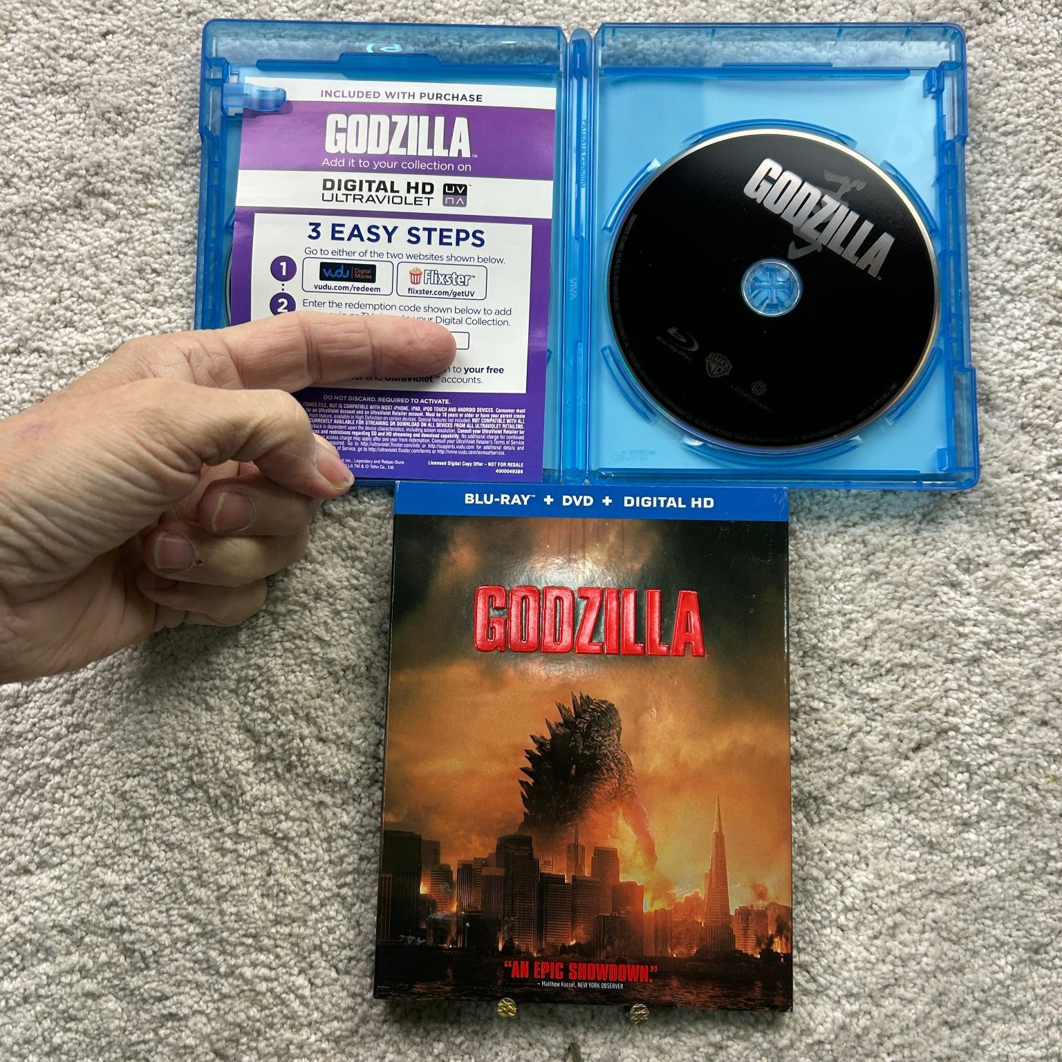 Godzilla Blu-ray DVD 2014 Gareth Edwards Bryan Cranston Elizabeth Olsen Action