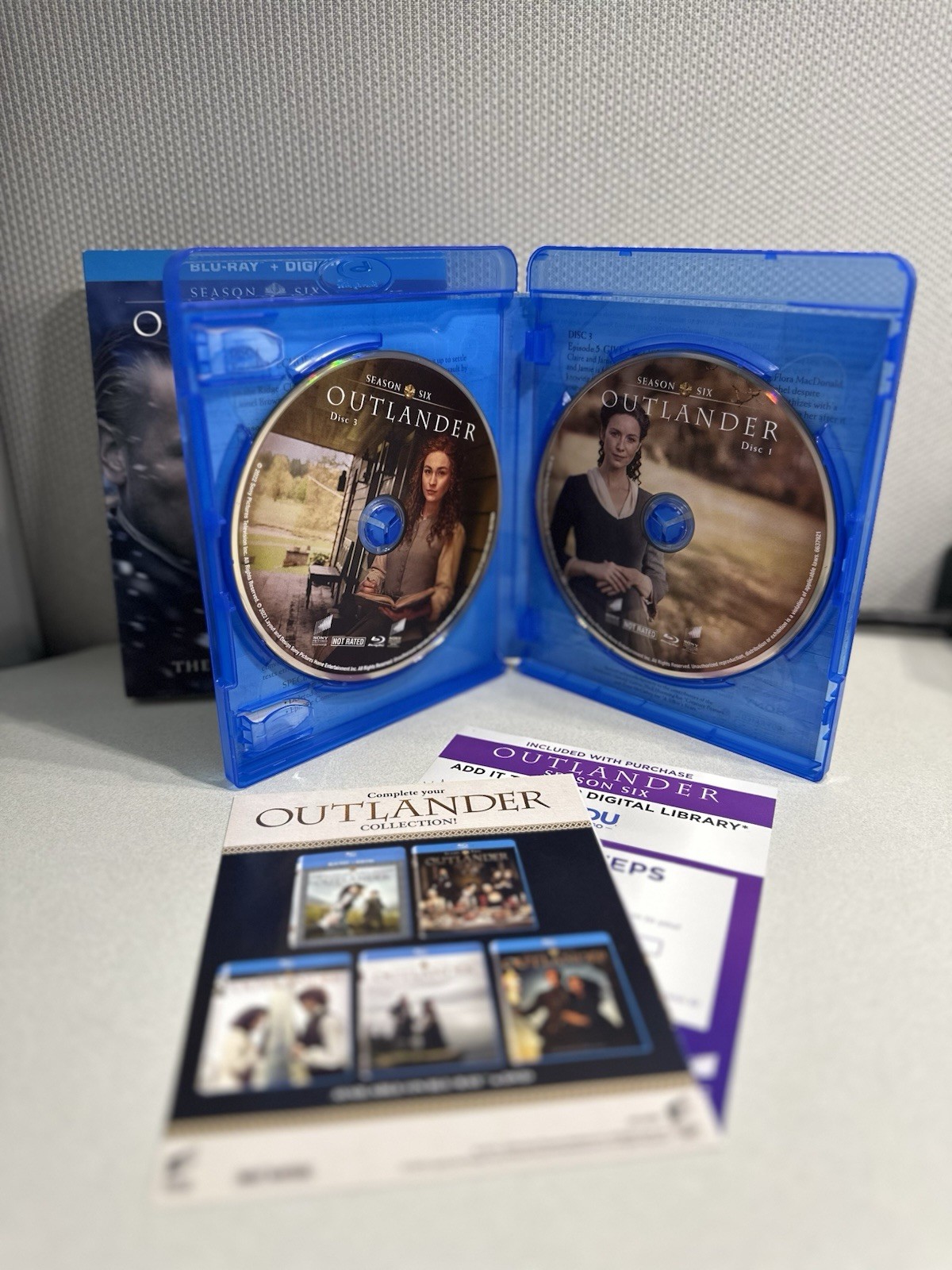 Outlander Season 6 Blu-ray 4-Disc Set Subtitled Slipcover Bonus Scenes