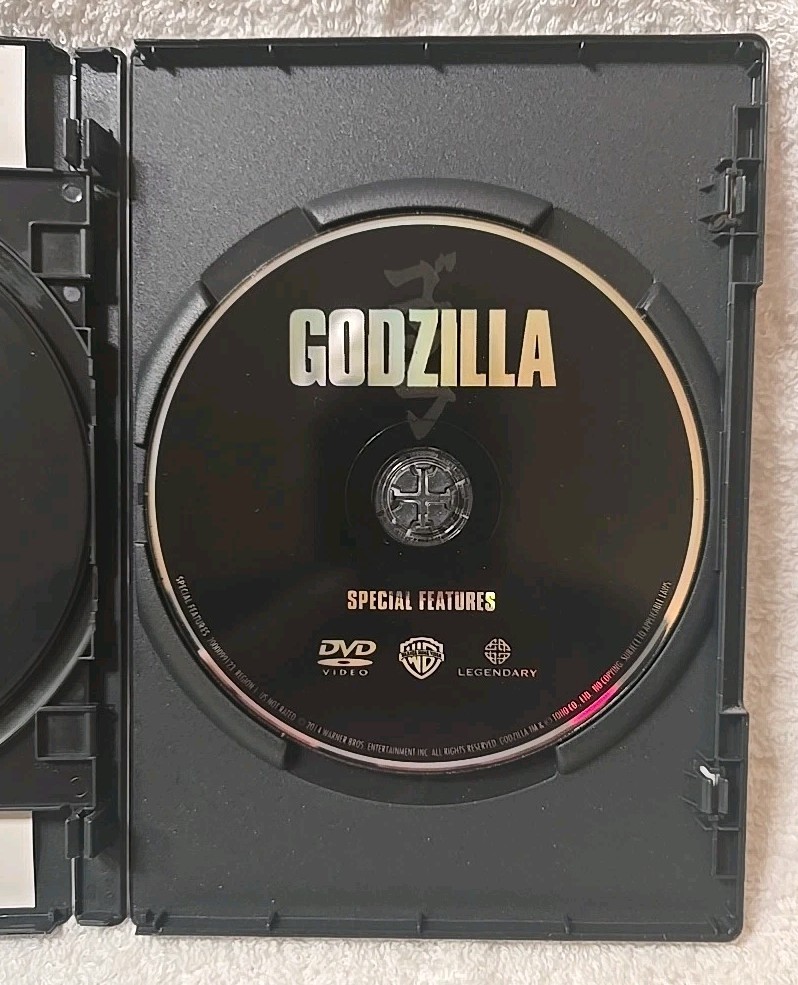 Godzilla (2014 Warner Brothers DVD, Gareth Edwards PG-13) Elizabeth Olson