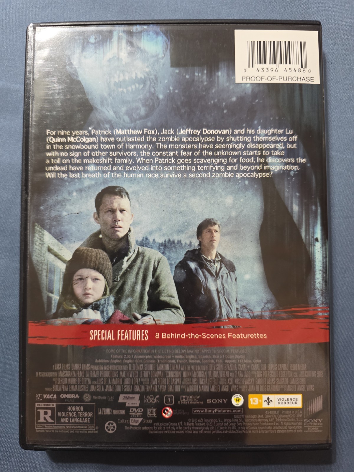 Extinction Matthew Fox Zombies Survival Family 113 Minutes DVD 2015 Special Feat