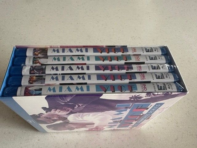 Miami Vice The Complete TV Series (Blu-ray, 20-Disc Set, Seasons 1-5) New