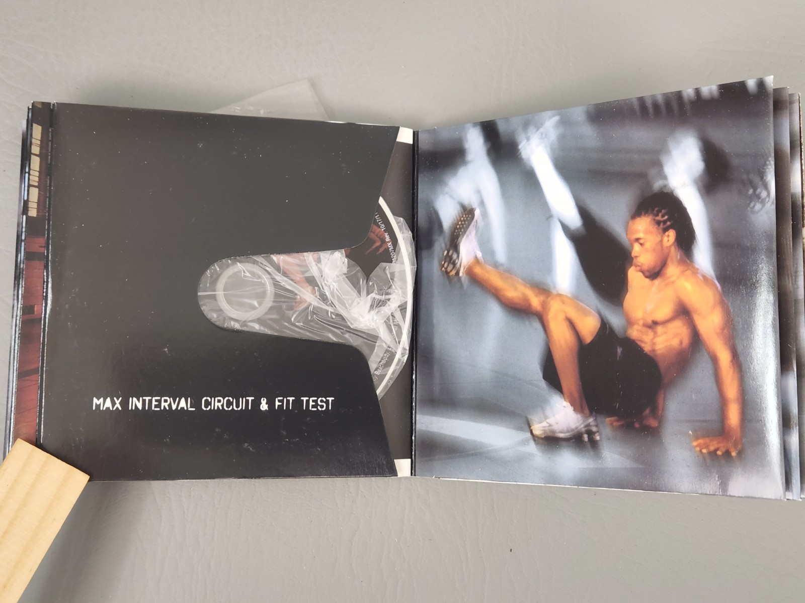 Insanity Workout Program Beach Body 10 DVD Set 60 Day Program Deluxe Kit +3 Disc
