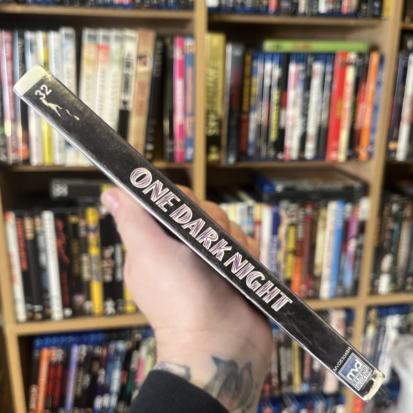ONE DARK NIGHT w/Slipcover & Poster (1982) (Blu-Ray) MVD: MEG TILLY