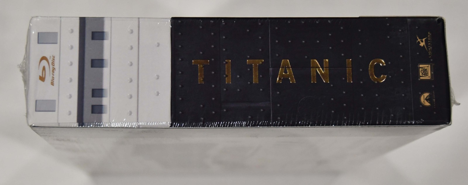 New Titanic Collector’s Edition Box set 4 Disc 3D Blu-ray Amazon Exclusive OOP