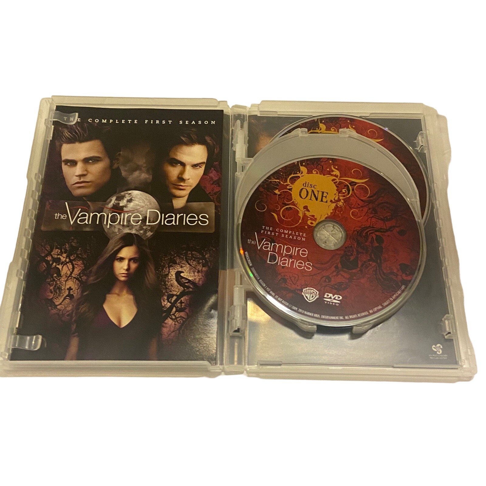 The Vampire Diaries: The Complete First Season (DVD, 2010, 5-Disc Set) TV Series