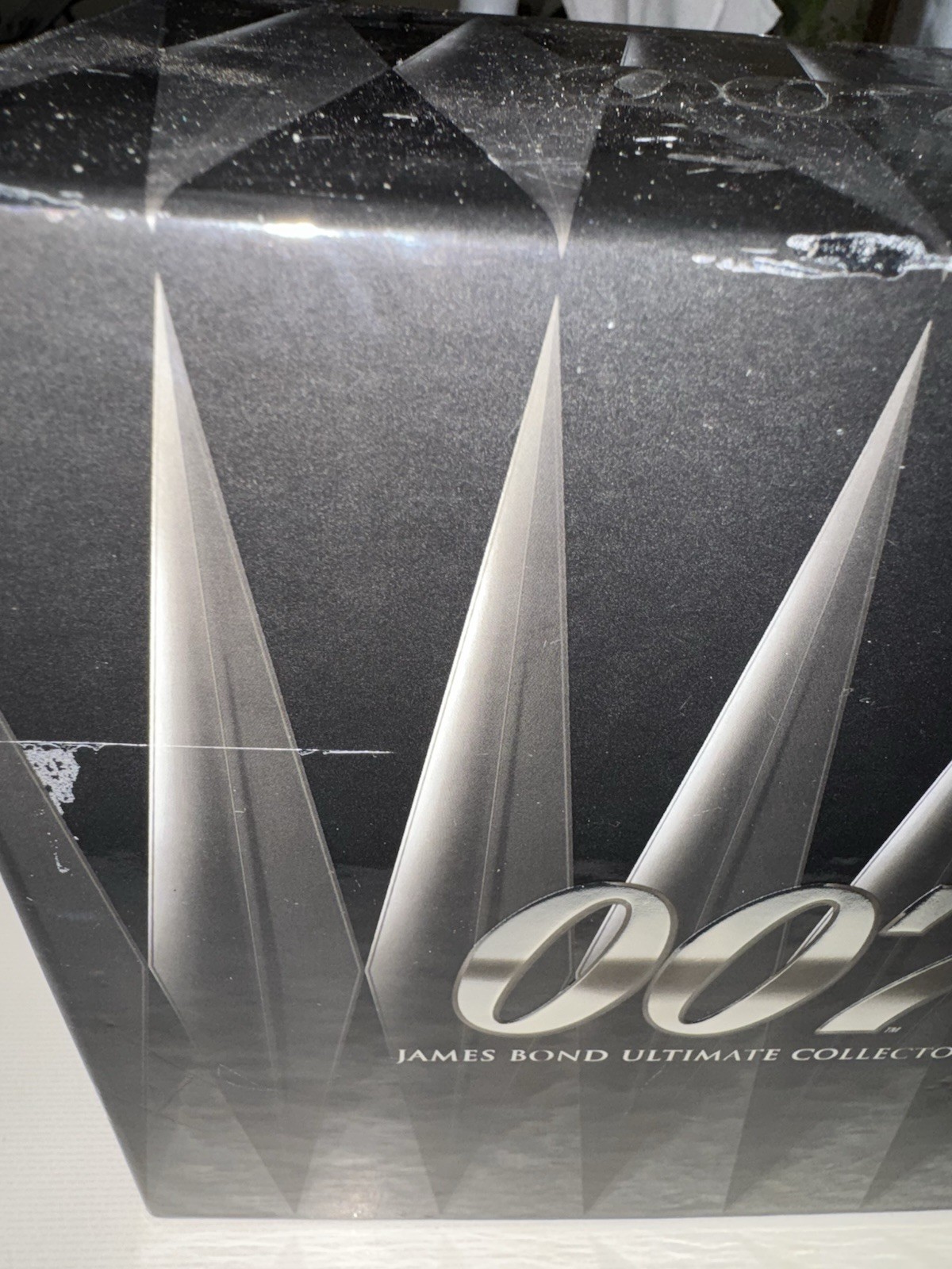007 James Bond ULTIMATE COLLECTOR’S Set 21 MOVIES 42 Discs w/ BONUS BOOKS