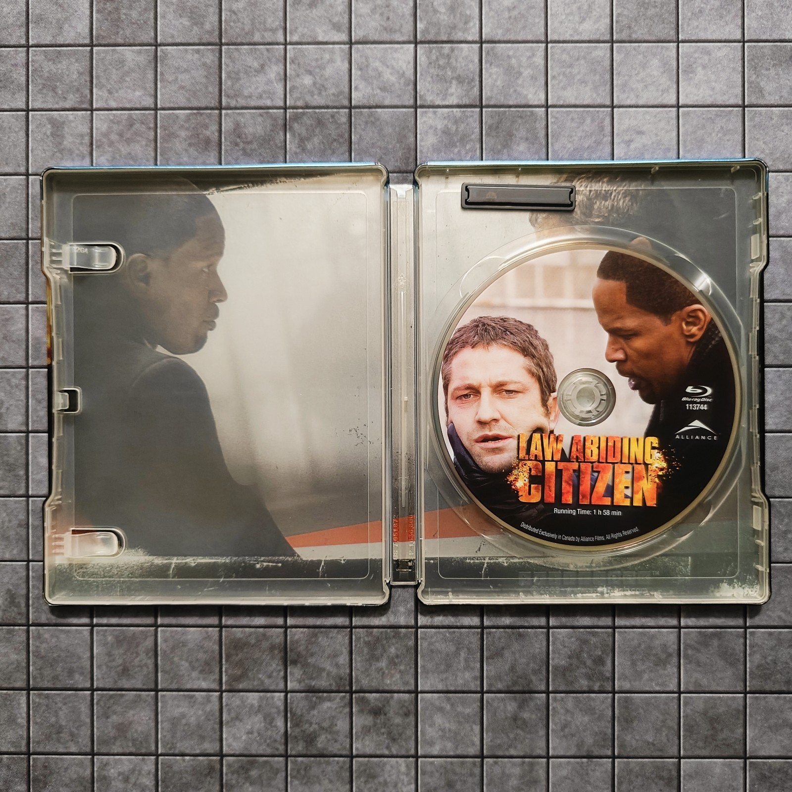Law Abiding Citizen – Unrated D.C. Limited Edition – (Blu-ray, STEELBOOK) – EXC